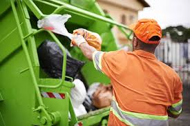Best Yard Waste Removal  in Dilkon, AZ